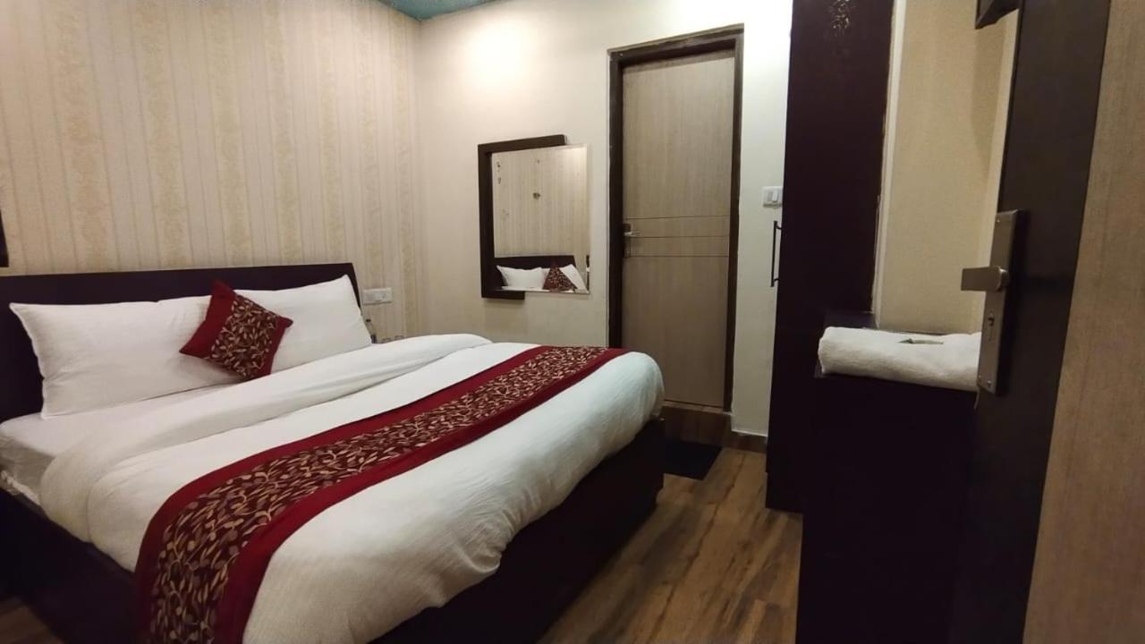 Mountain Zest-Simla Royale Near Mall Road-Free Pickup From Railway Station Simla Shimla Exterior photo
